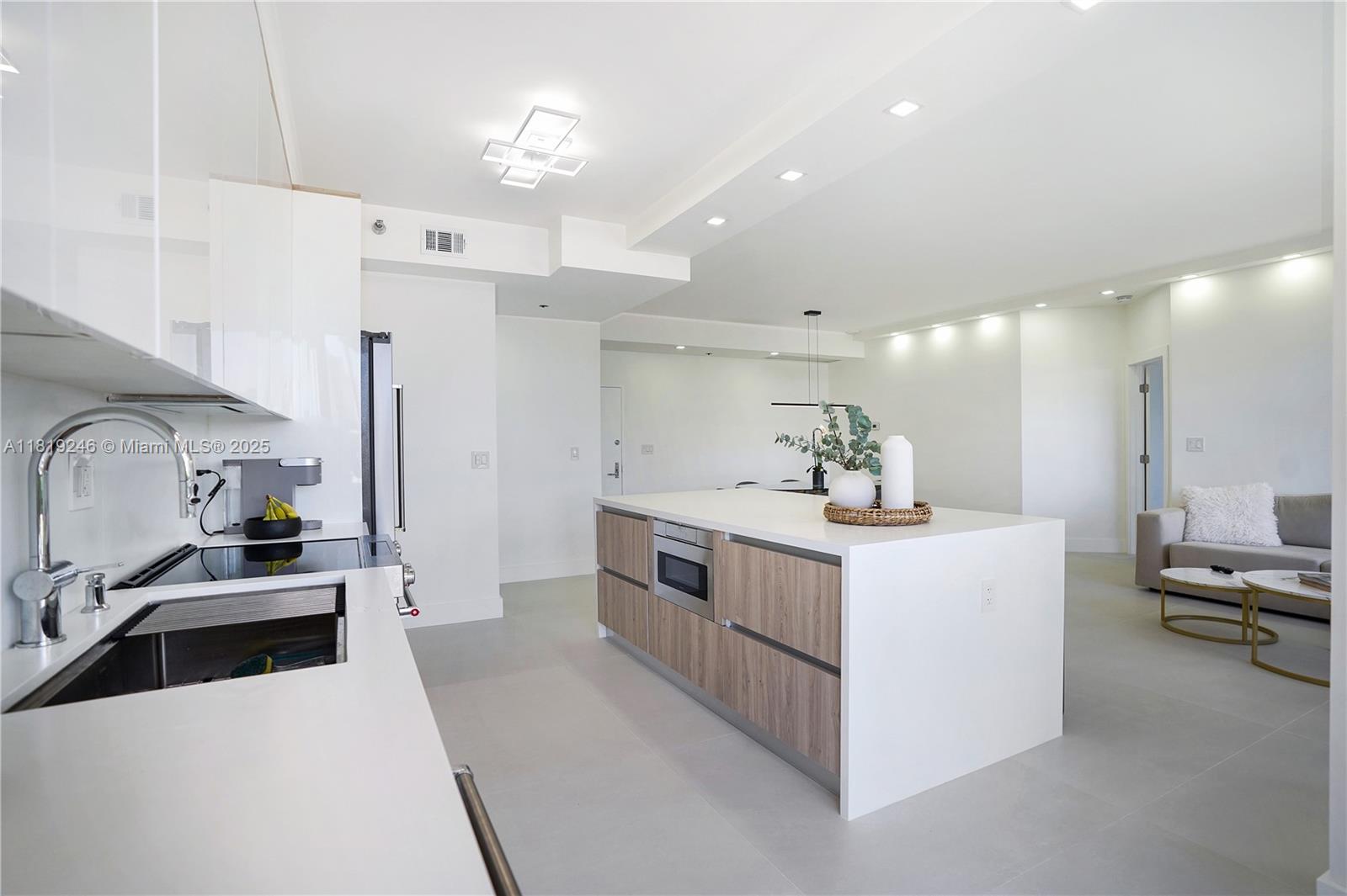 Property photo # 6