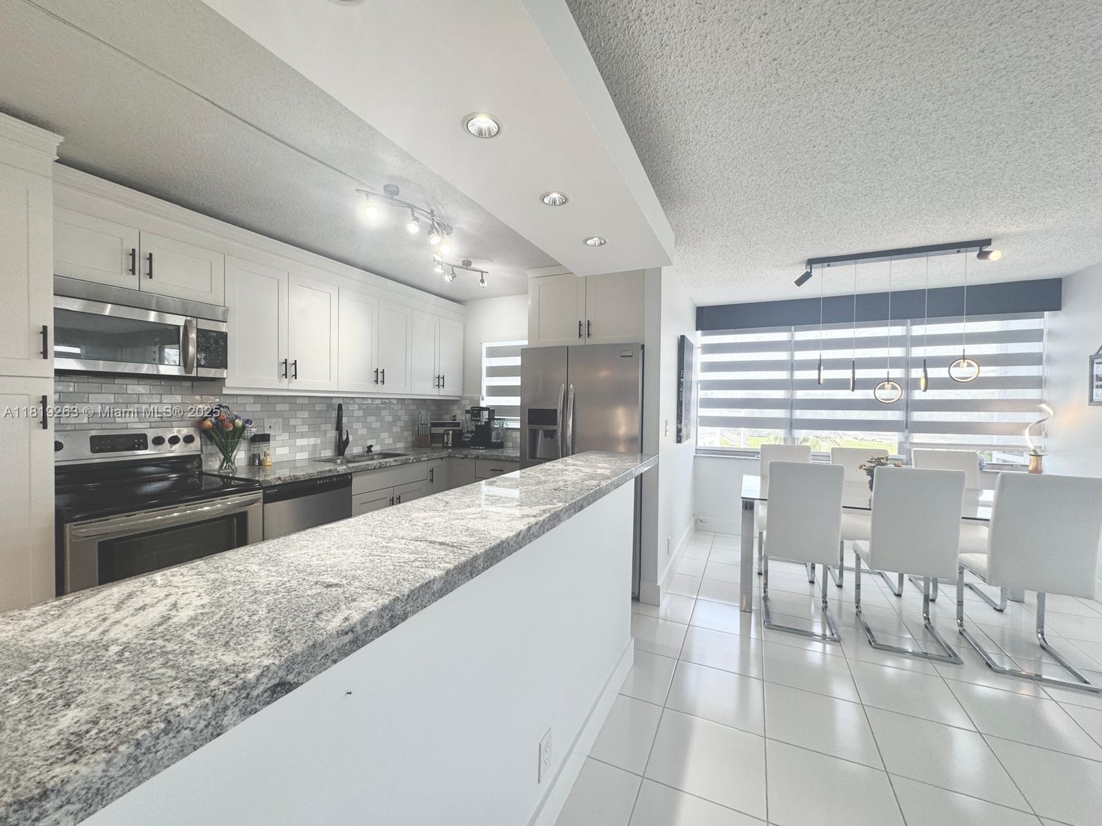 2741 Taft St #410, Hollywood, Florida image 3