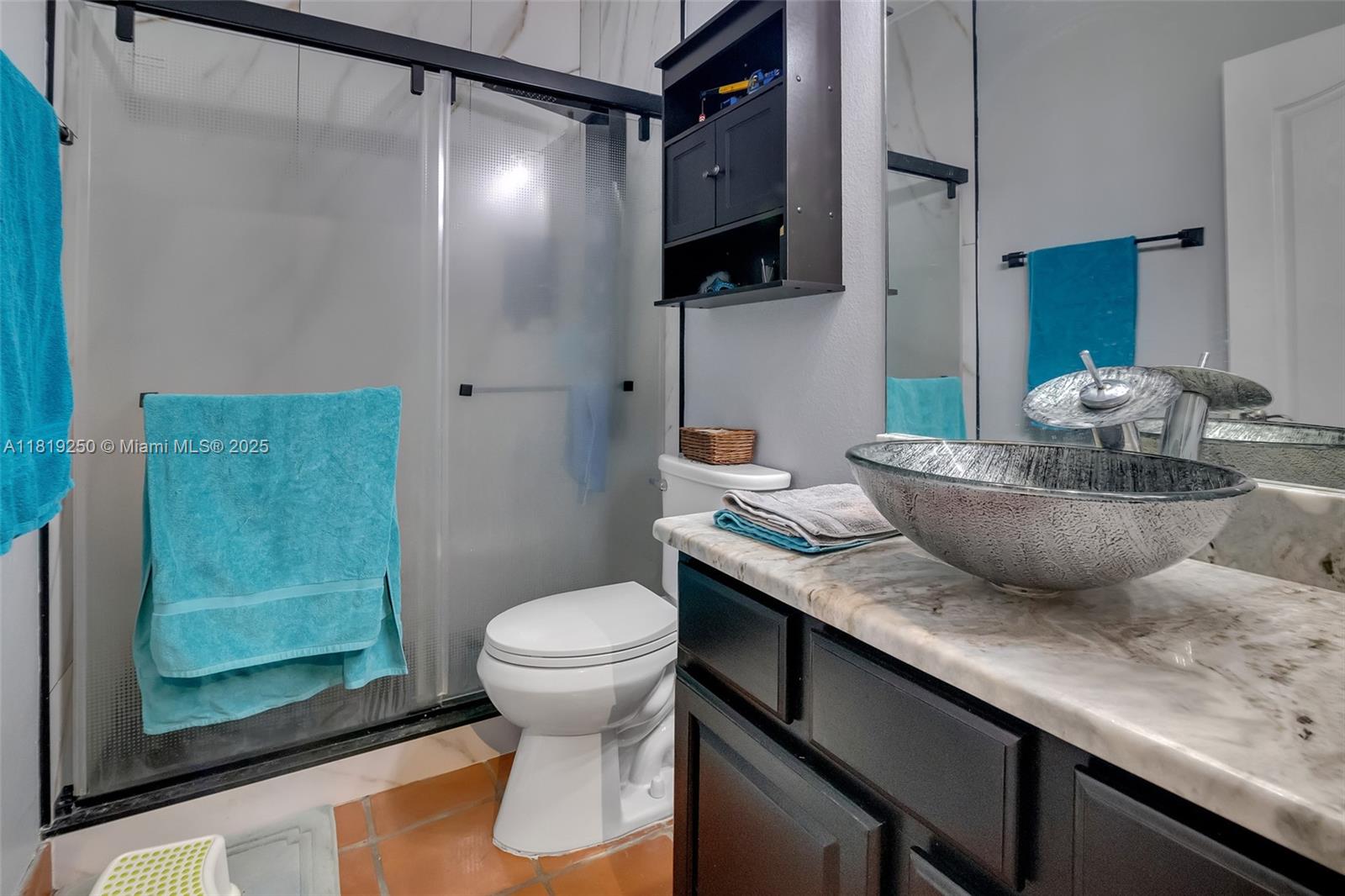 10327 Meadow Crossing Drive, Tampa, Florida image 21