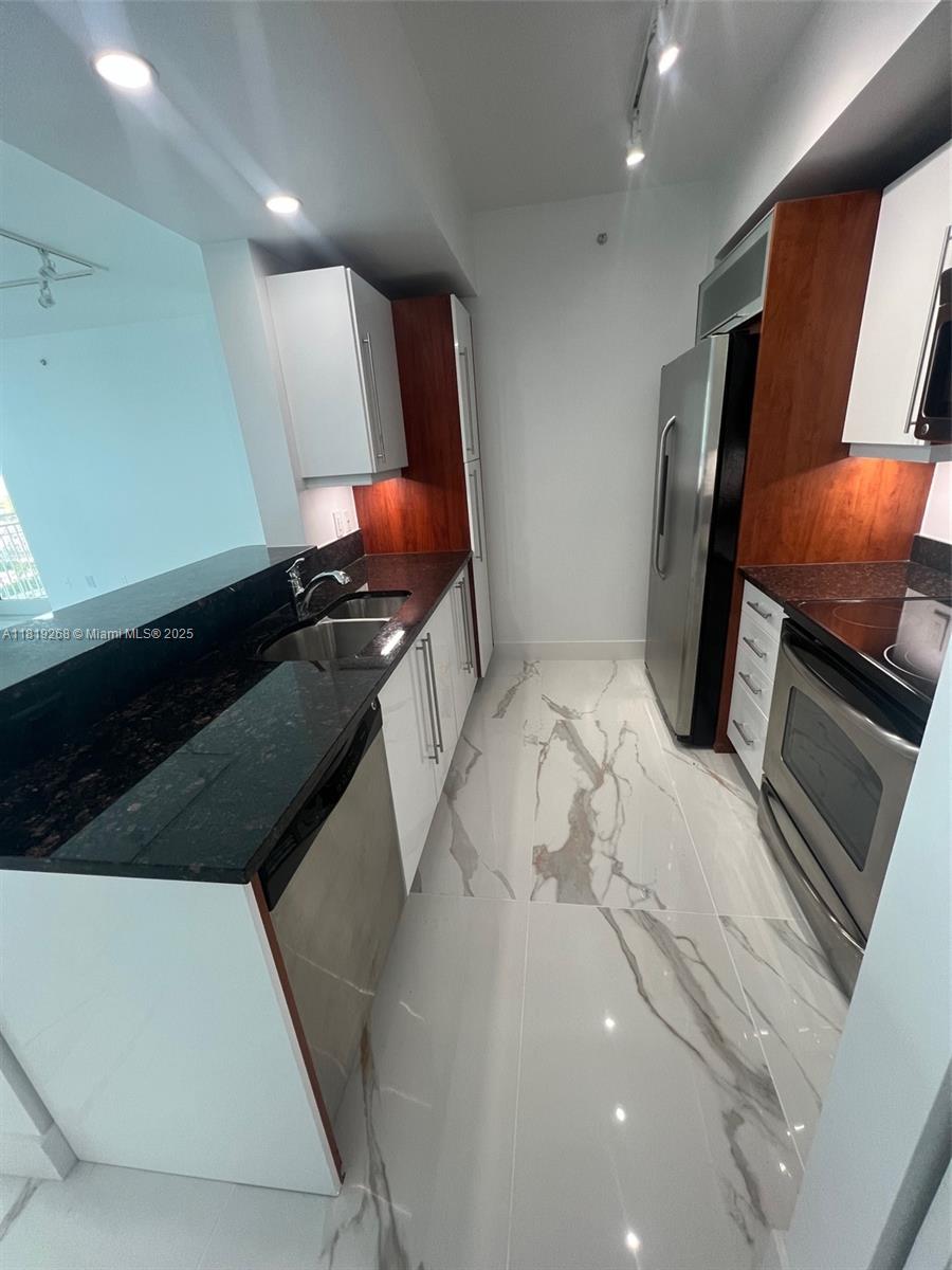 Property photo # 4