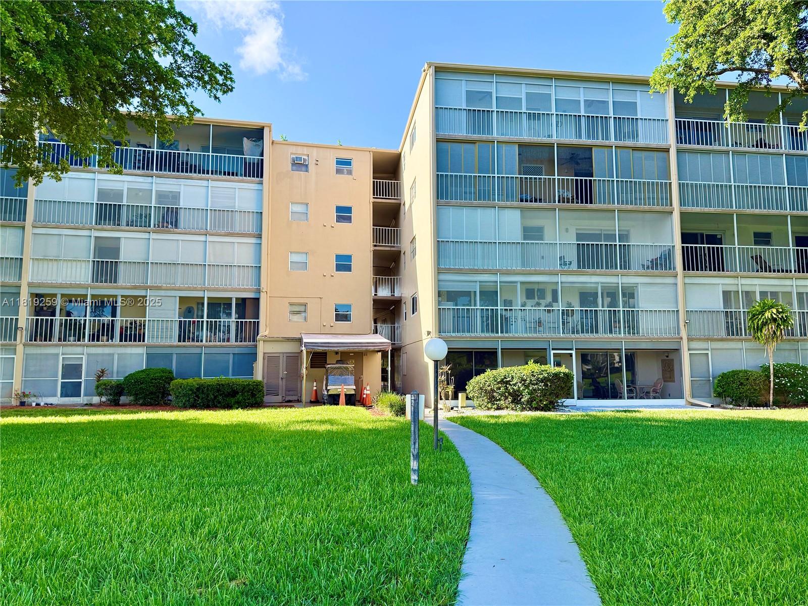 5100 Washington St #304, Hollywood, Florida image 24