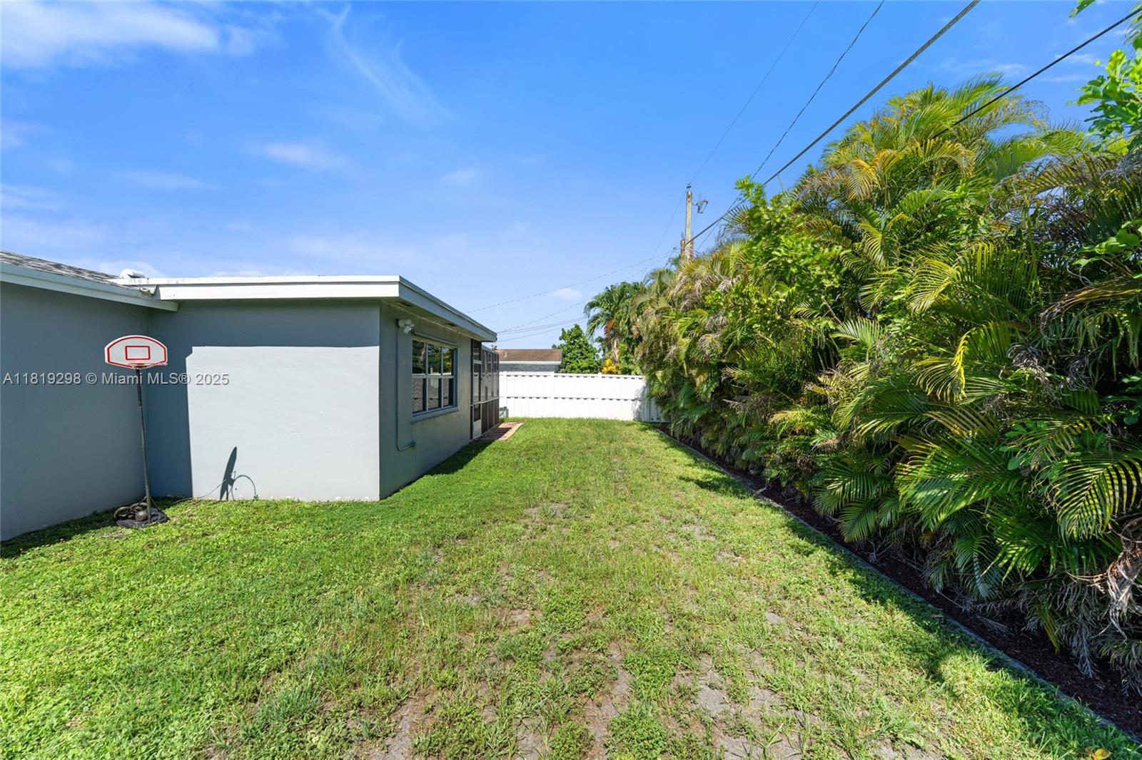11330 NW 29th Pl, Sunrise, Florida image 16