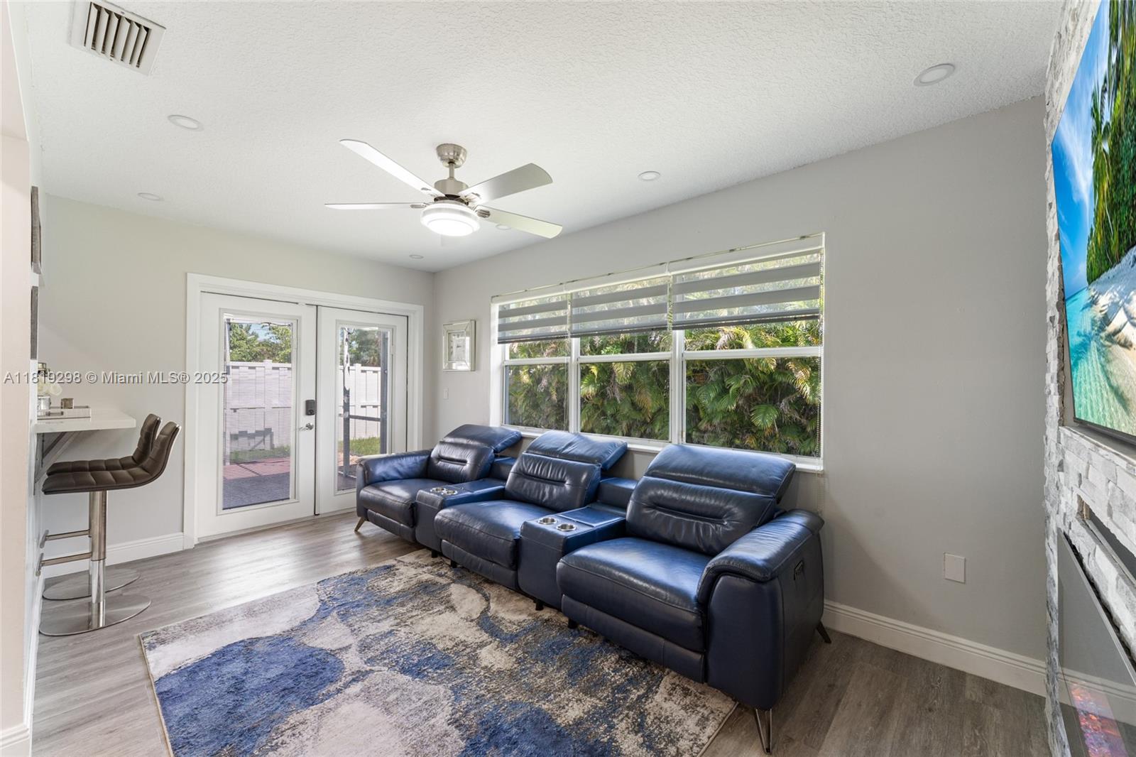 11330 NW 29th Pl, Sunrise, Florida image 8