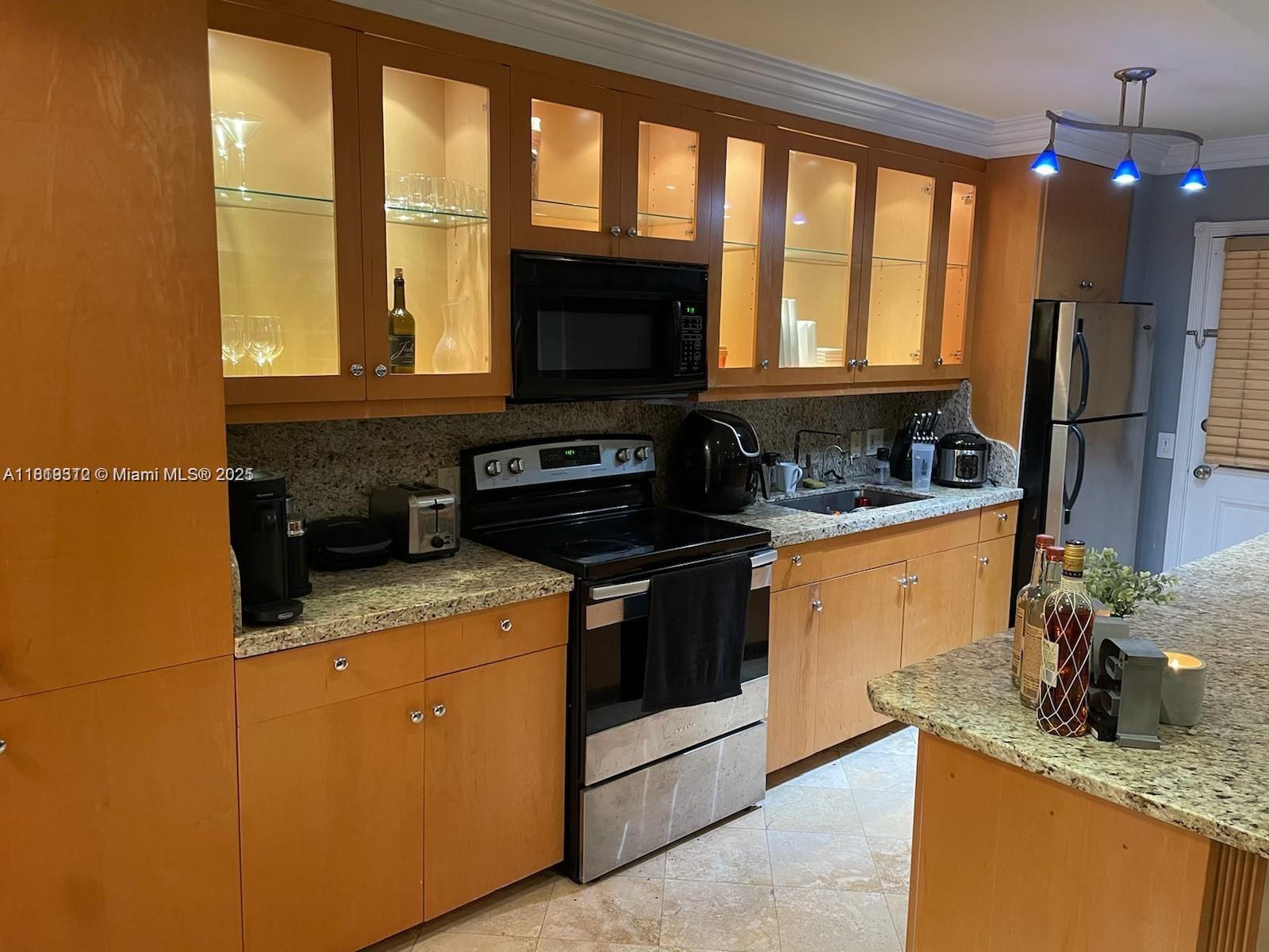 Property photo # 9