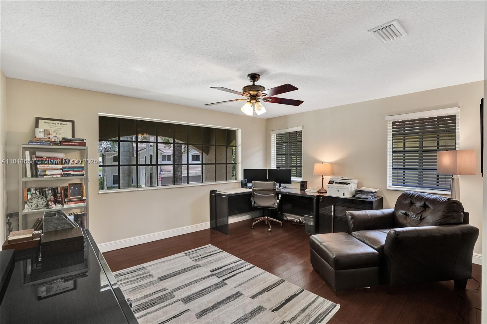 2509 Hunters Run Way, Weston, Florida image 16