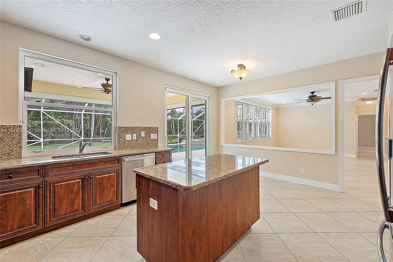 226 Blackbird Ln, Jupiter, Florida image 10