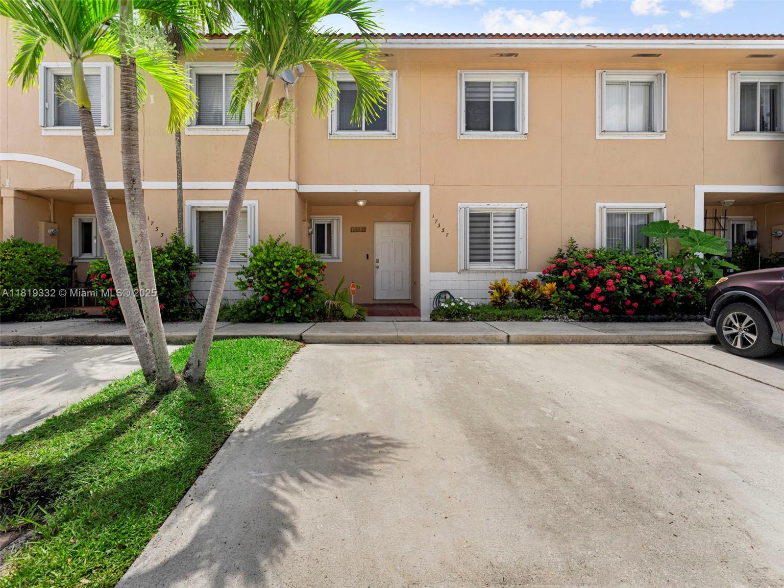 17337 SW 140th Ct, Miami, Florida image 2