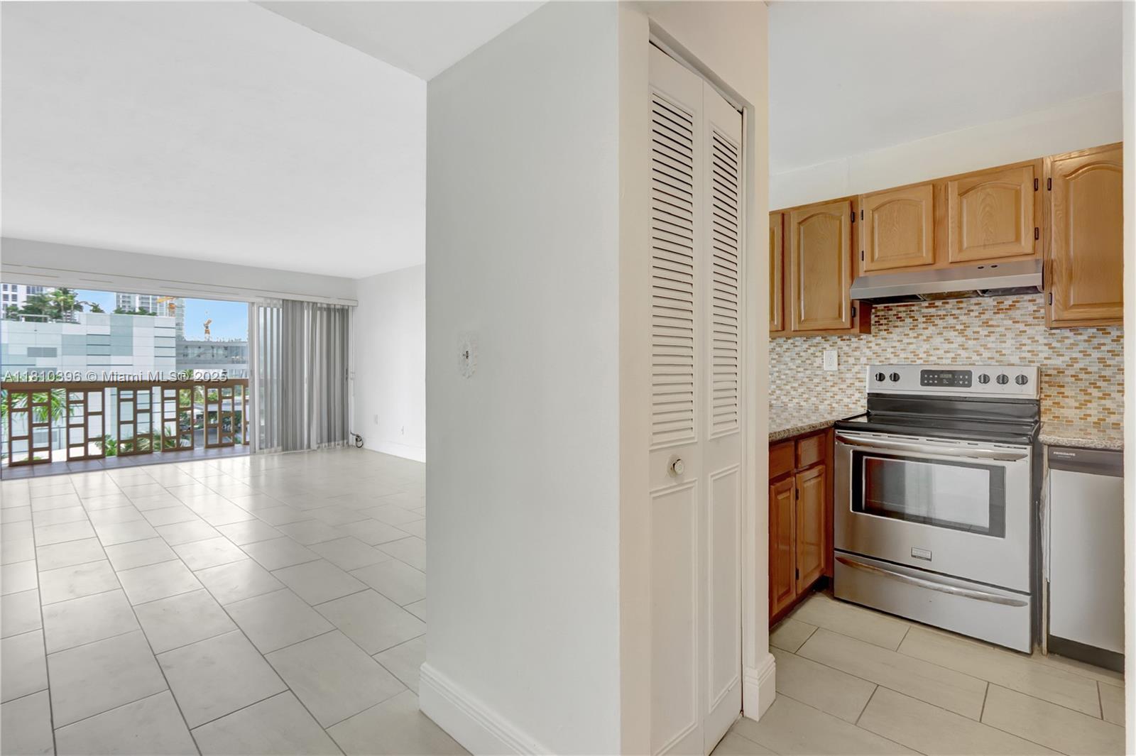 600 NE 25th St PHD