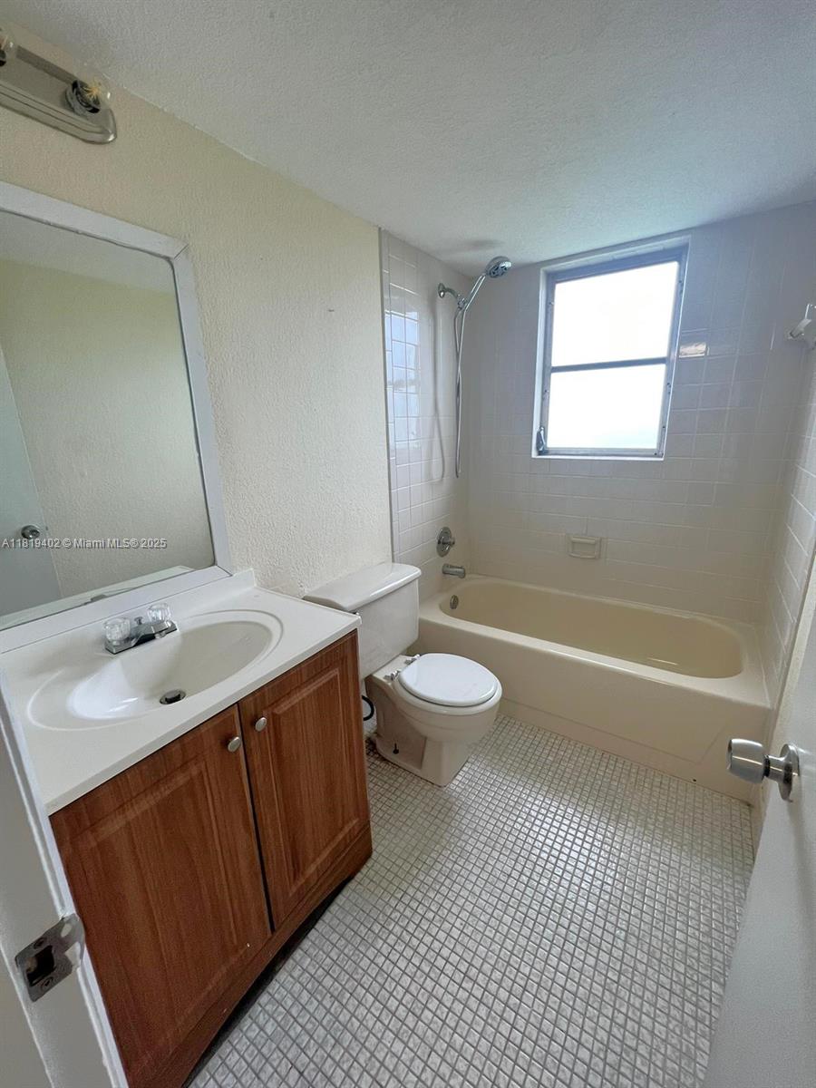 8740 N Sherman Cir #308, Miramar, Florida image 14