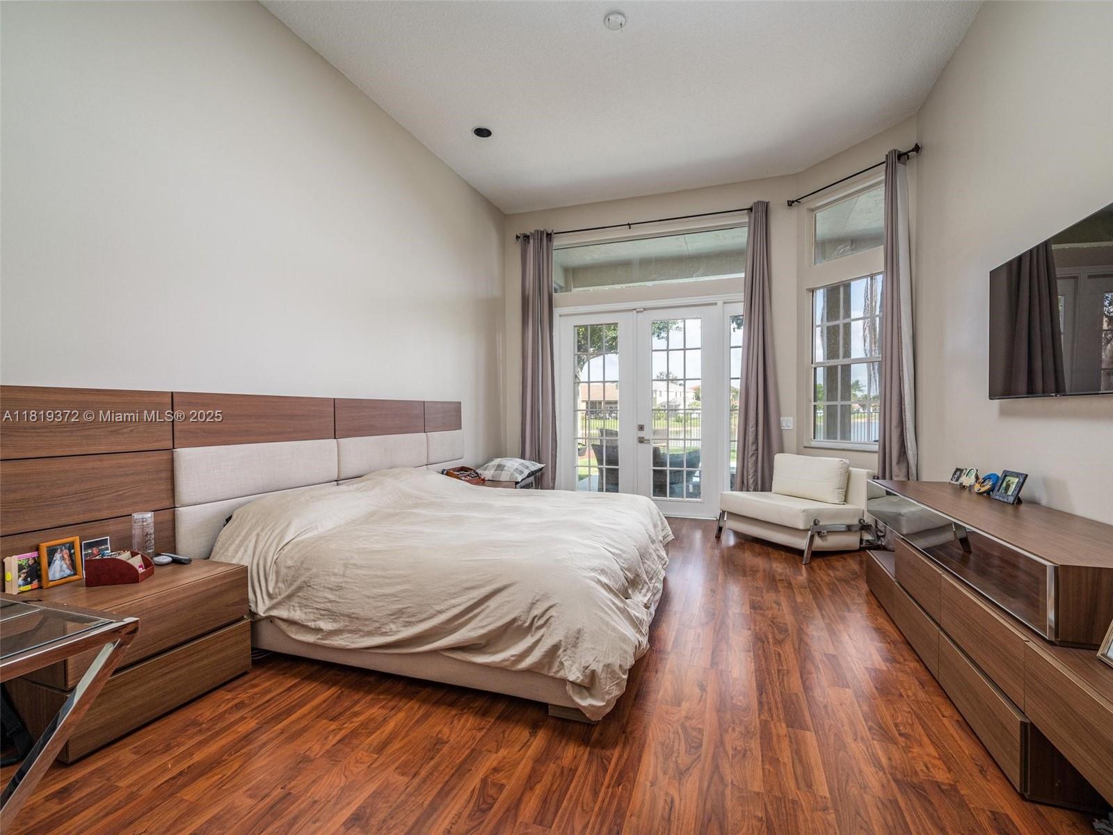 643 Lake Blvd, Weston, Florida image 10