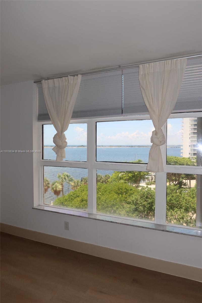 Property photo # 4