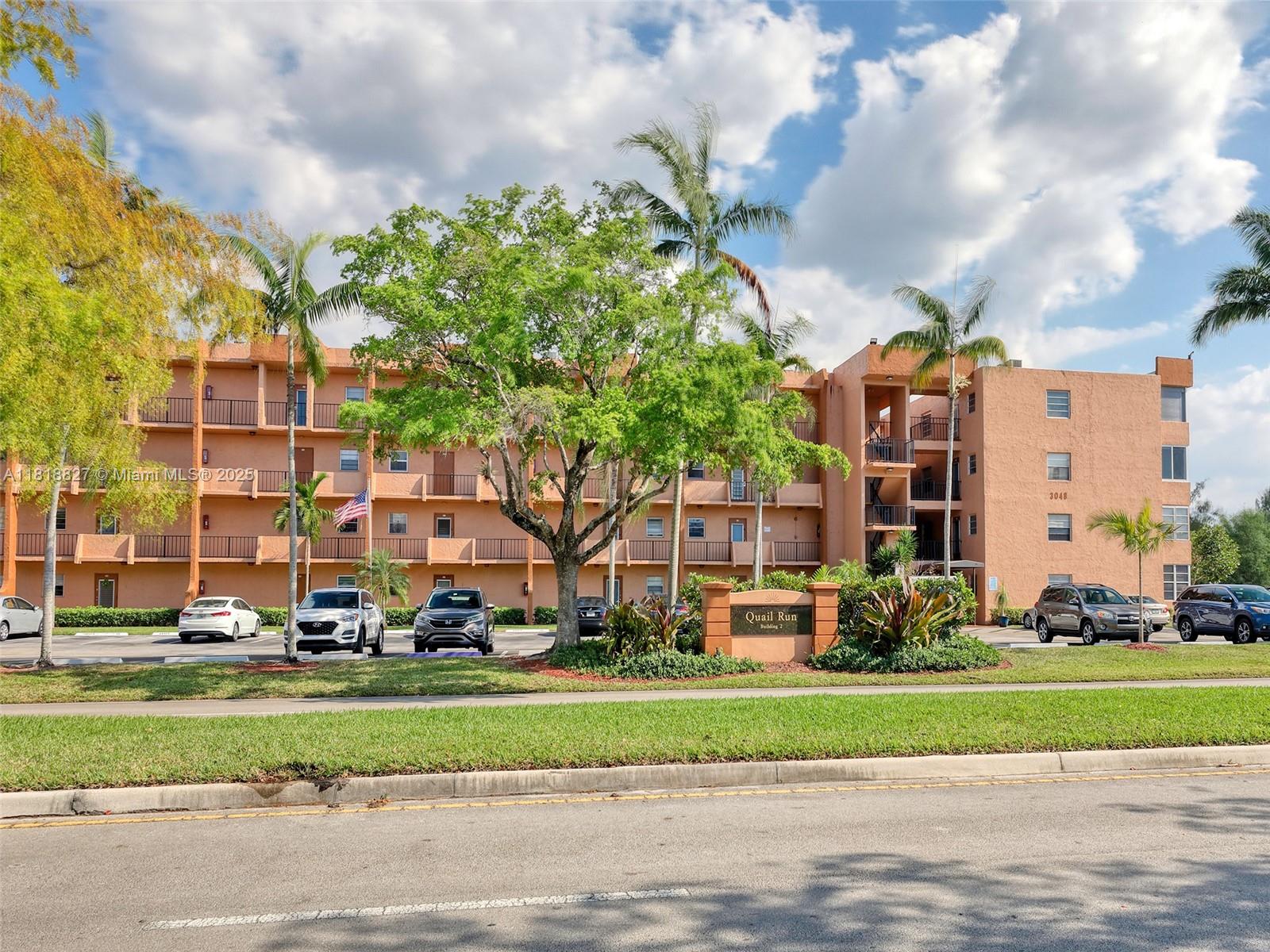 3048 E Sunrise Lakes Dr #319, Sunrise, Florida image 3