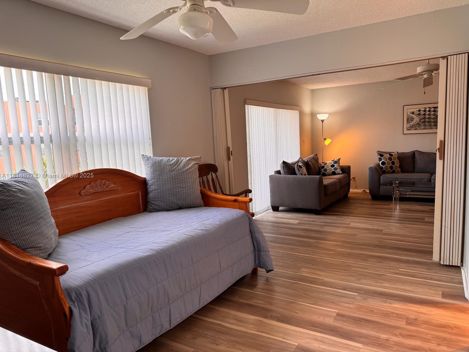 3048 E Sunrise Lakes Dr #319, Sunrise, Florida image 7