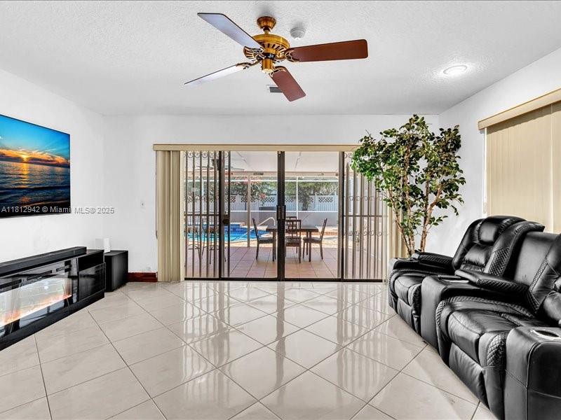 1300 SW 32nd St, Fort Lauderdale, Florida image 20