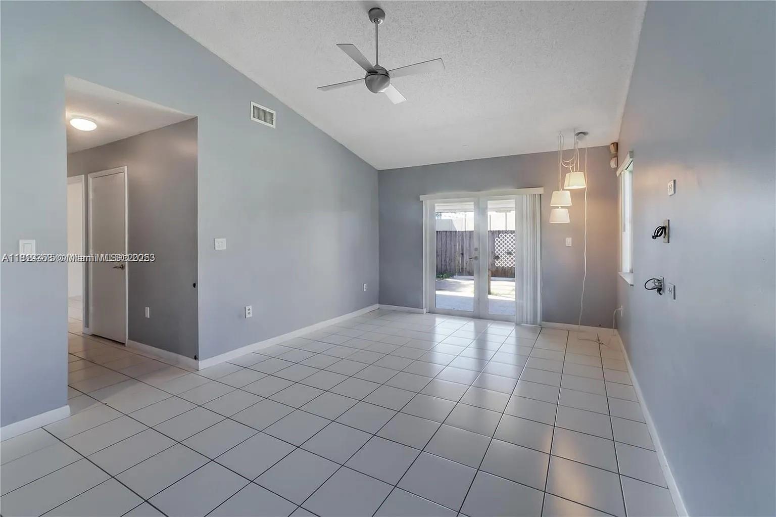 Property photo # 8