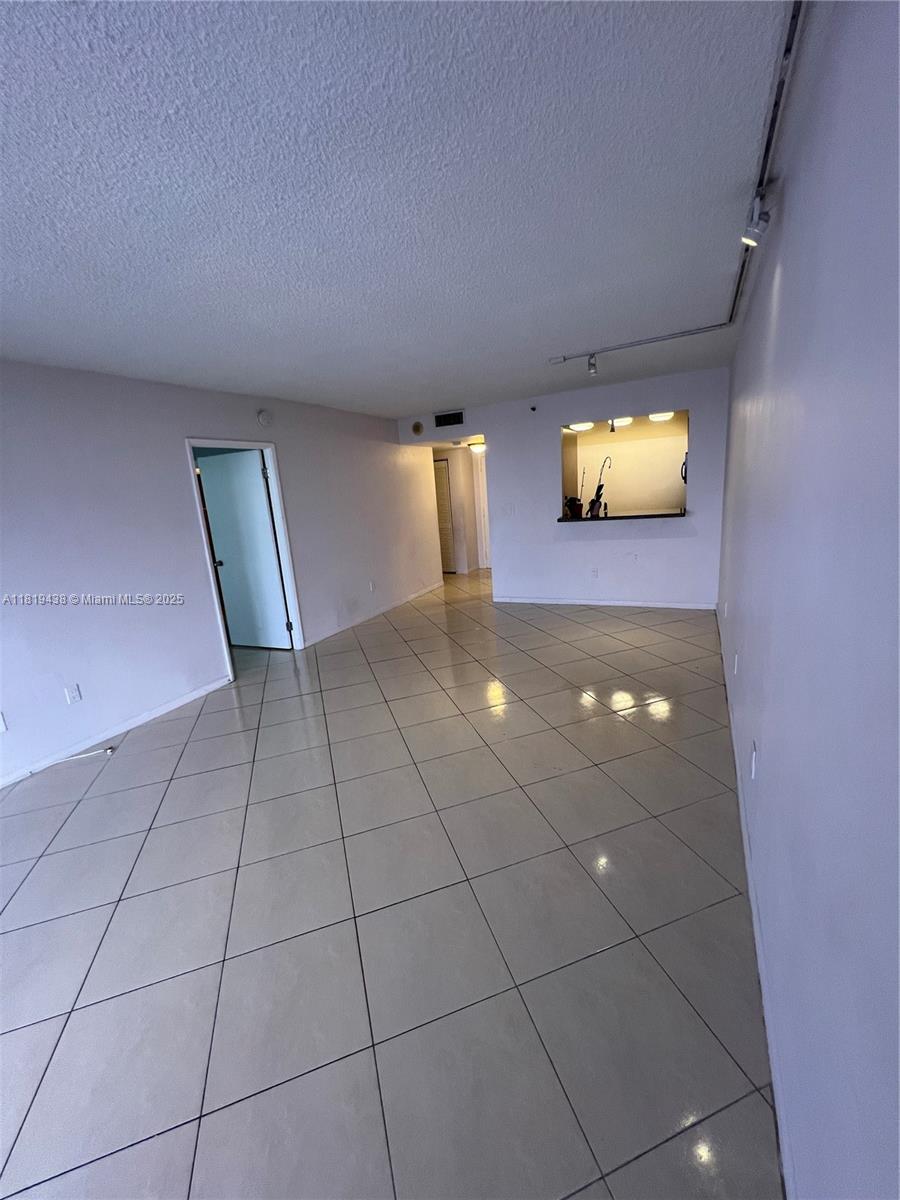 1470 NE 123rd St #A1106, North Miami, Florida image 5