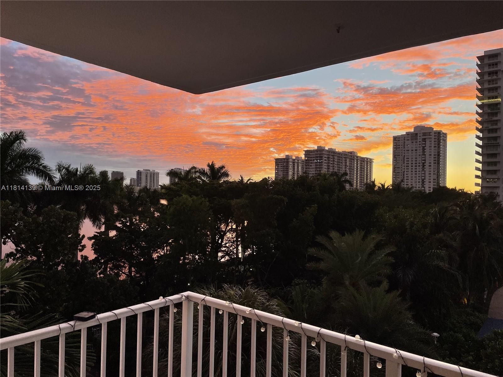 2851 NE 183rd St #414E, Aventura, Florida image 31