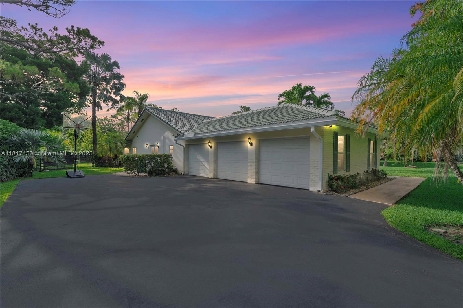 5942 NW 71st Ter, Parkland, Florida image 1