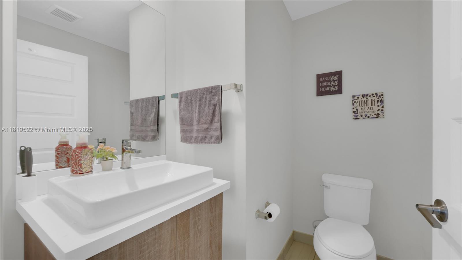 10380 NW 88th Ter, Doral, Florida image 31