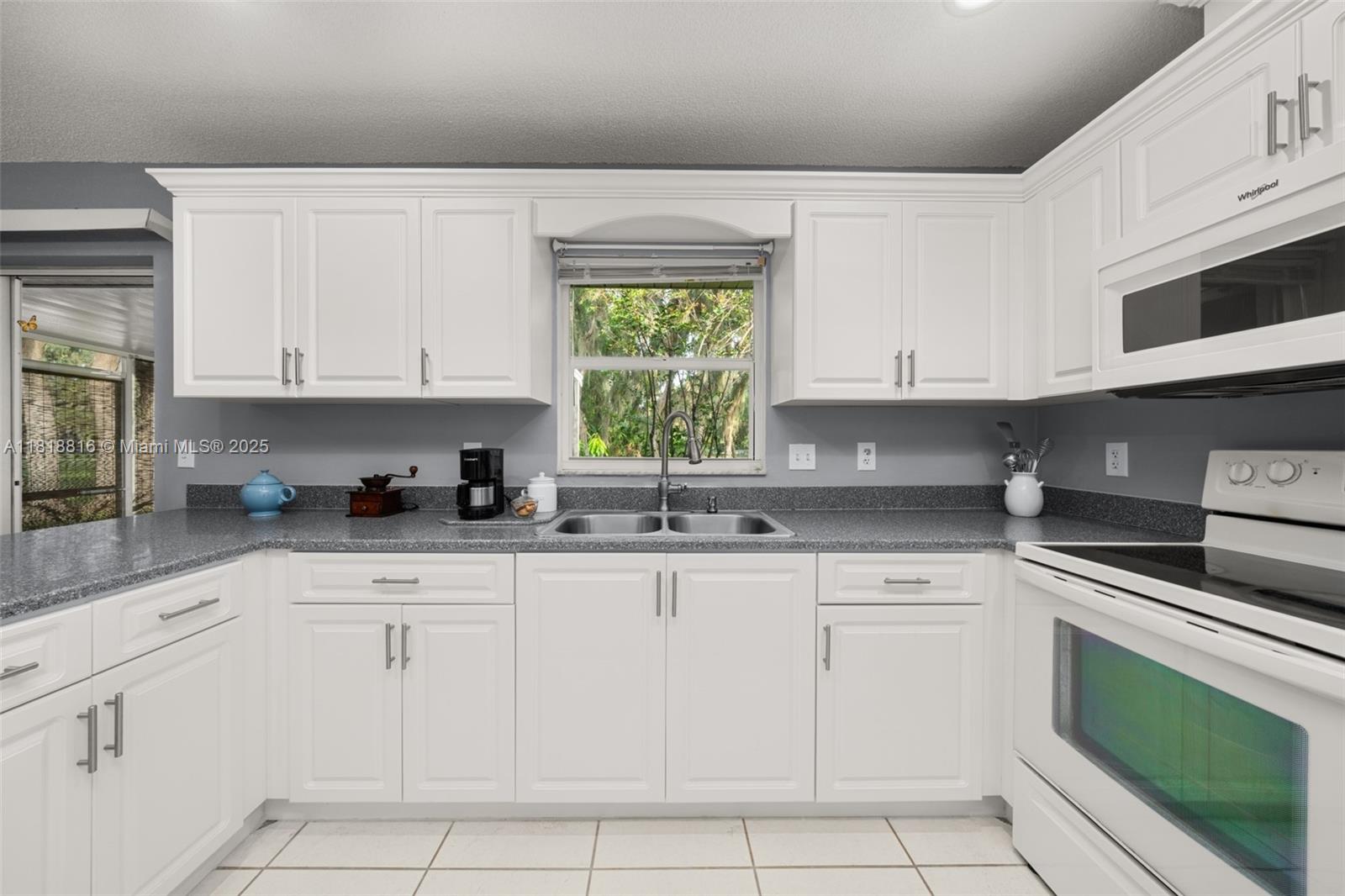 6032 Candler Terrace, Sebring, Florida image 6