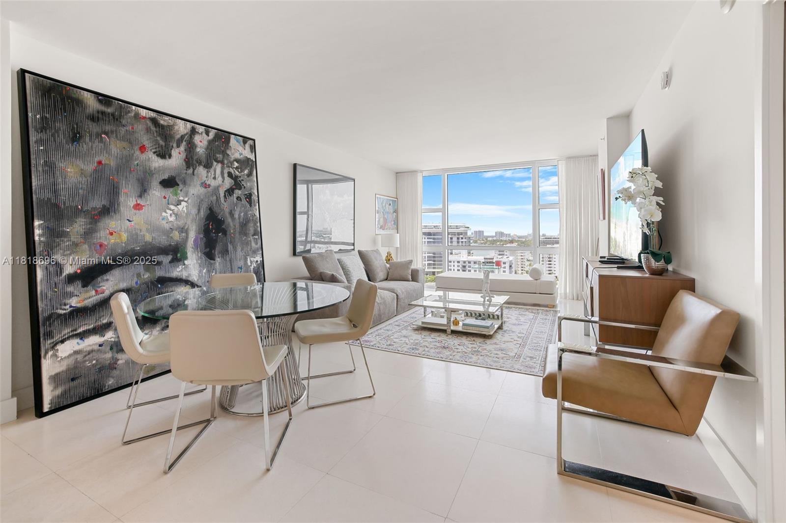 Condo for Sale in Miami Beach, FL
