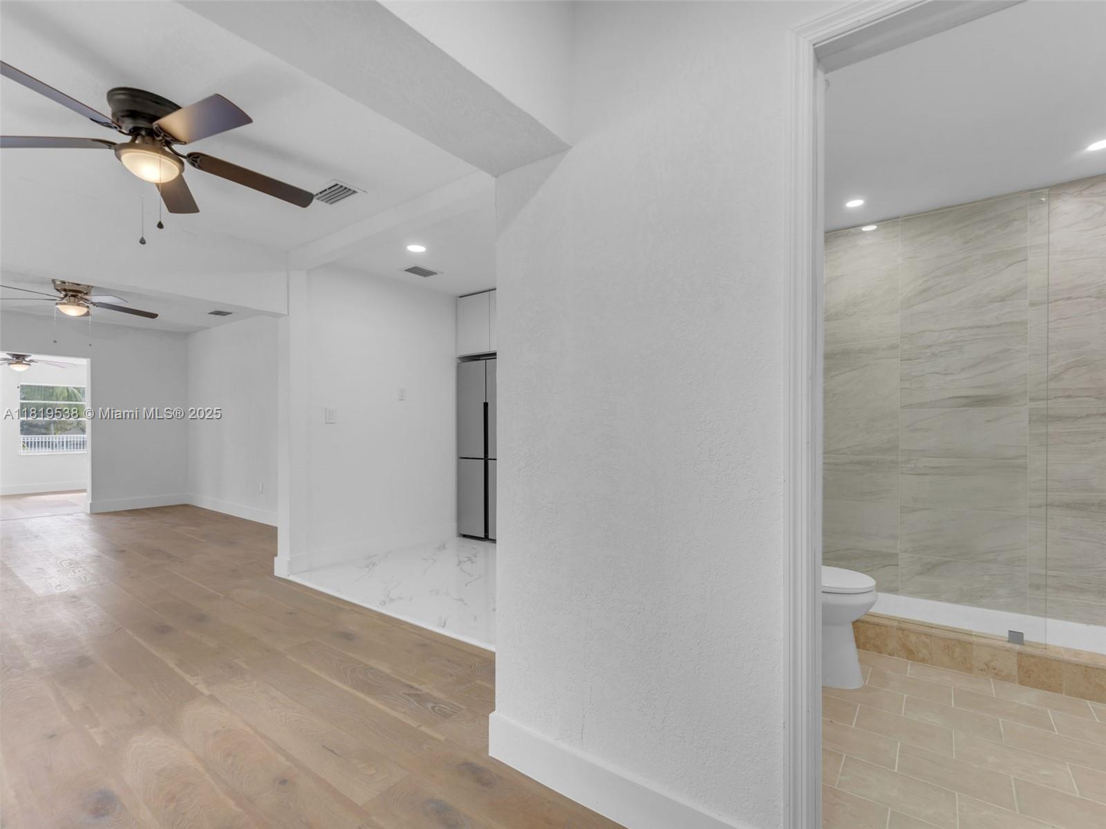 520 NW 32nd Pl, Miami, Florida image 18
