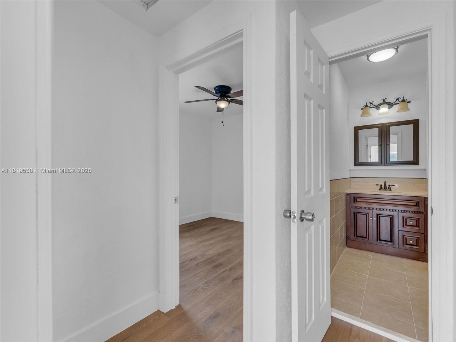 520 NW 32nd Pl, Miami, Florida image 25
