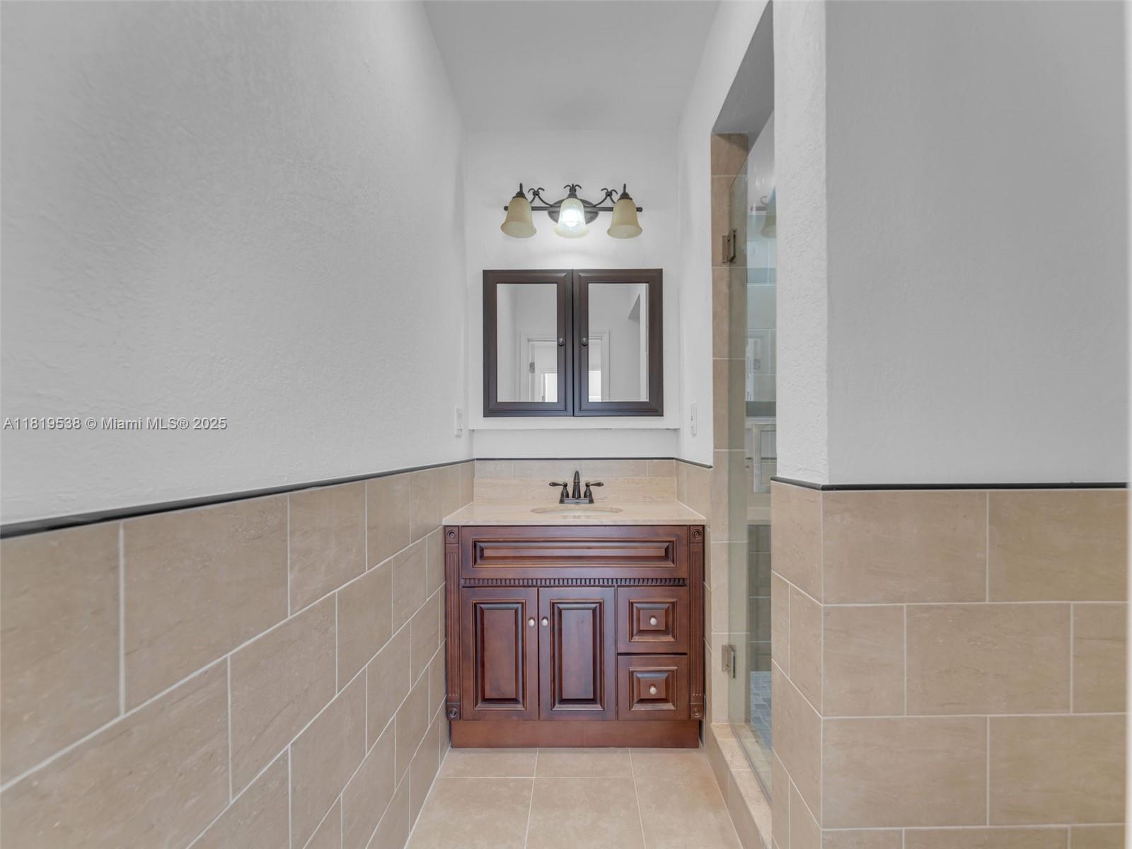 520 NW 32nd Pl, Miami, Florida image 26