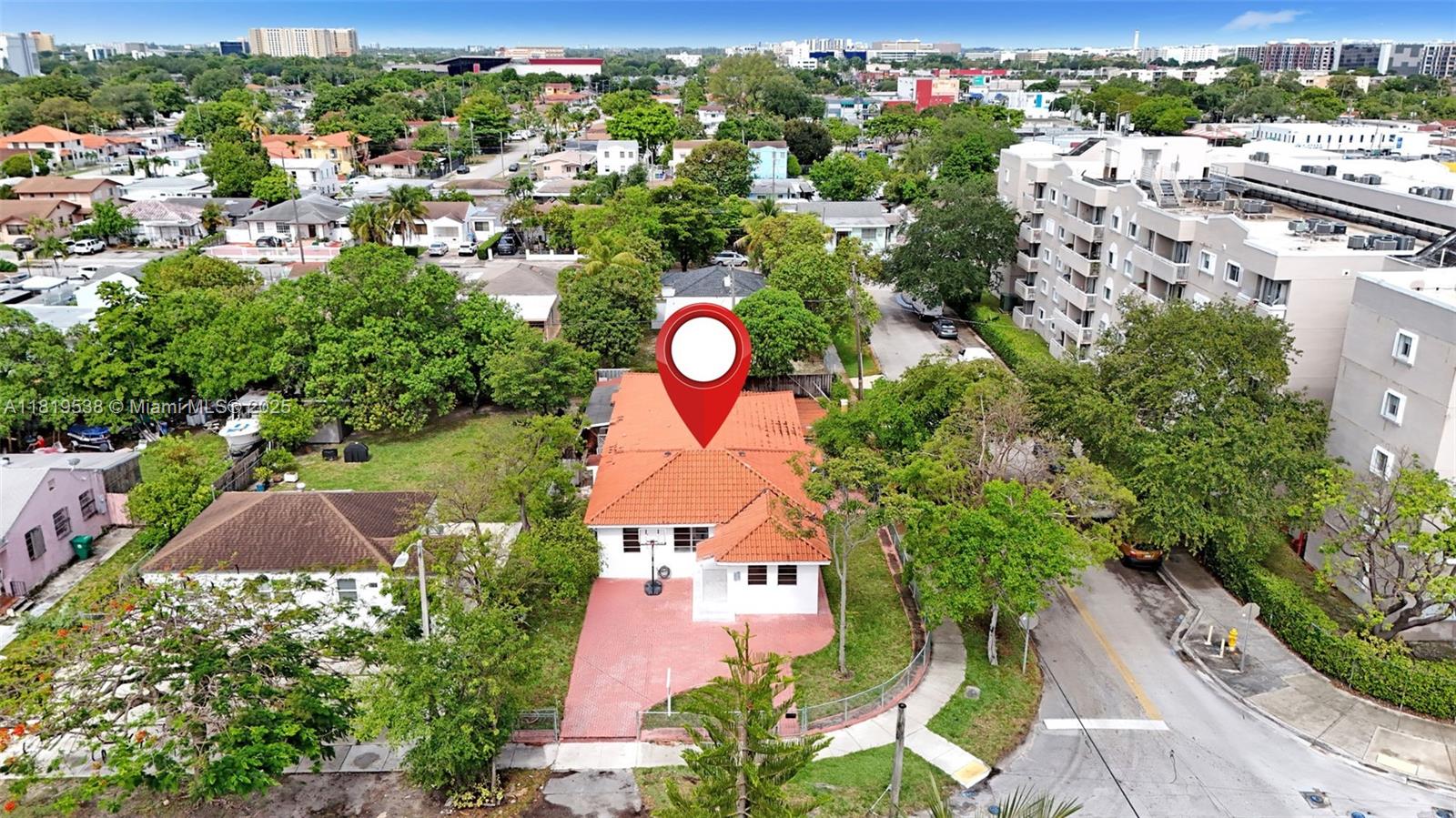 520 NW 32nd Pl, Miami, Florida image 36