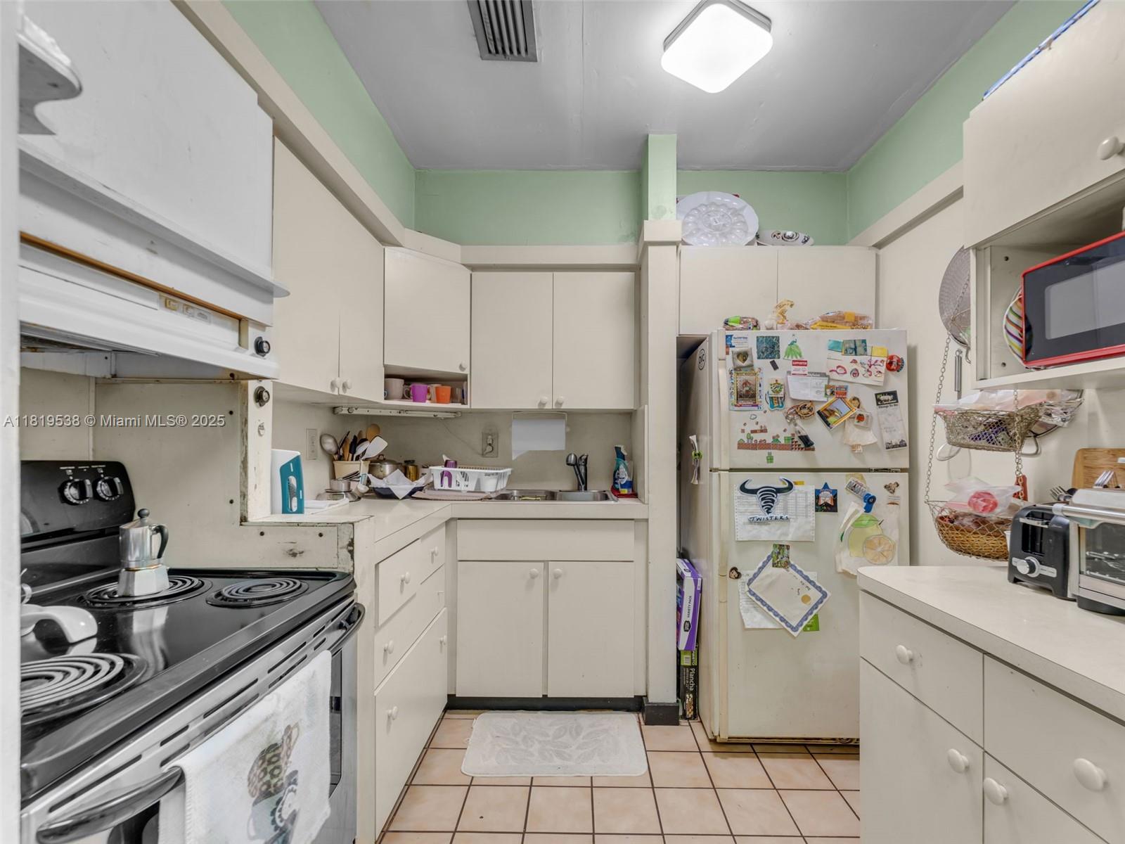 520 NW 32nd Pl, Miami, Florida image 41