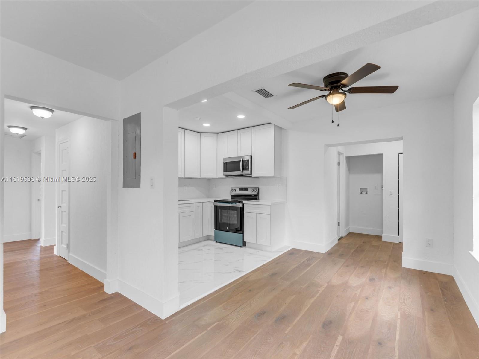 520 NW 32nd Pl, Miami, Florida image 9