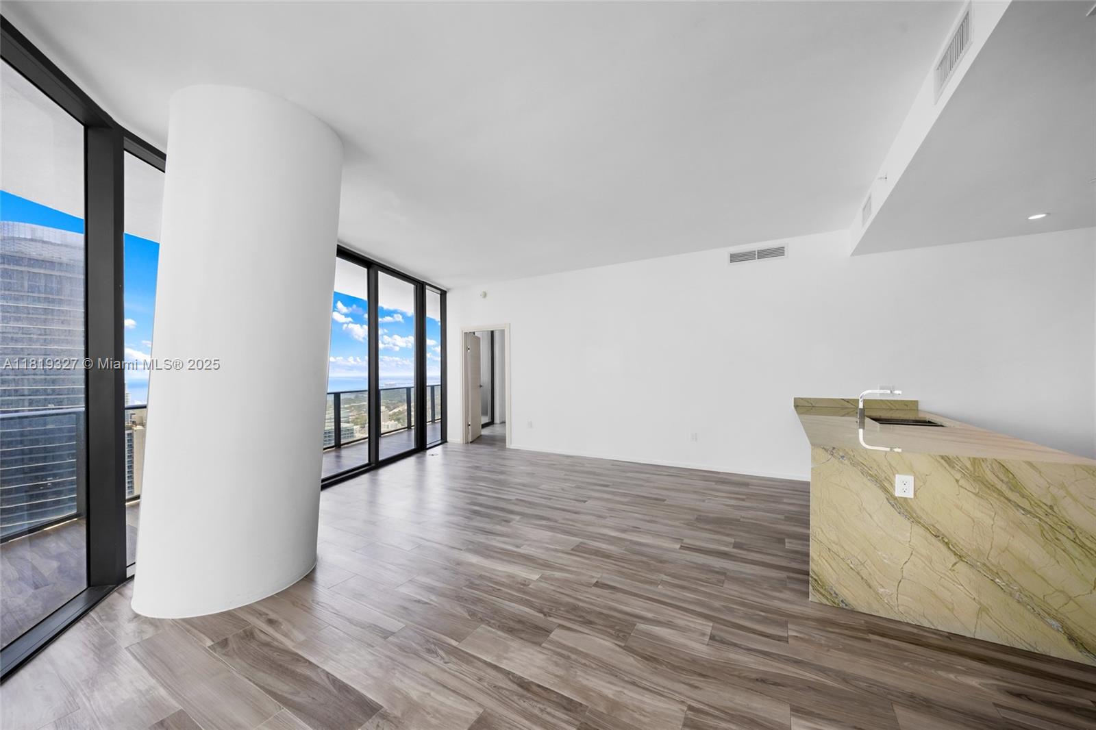 Property photo # 4
