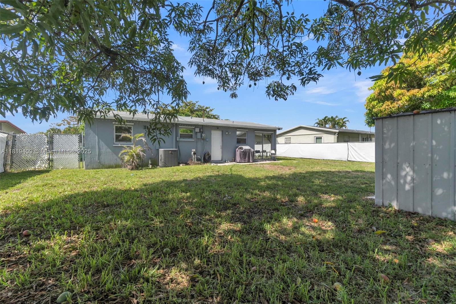 2771 NW 25th St, Fort Lauderdale, Florida image 3