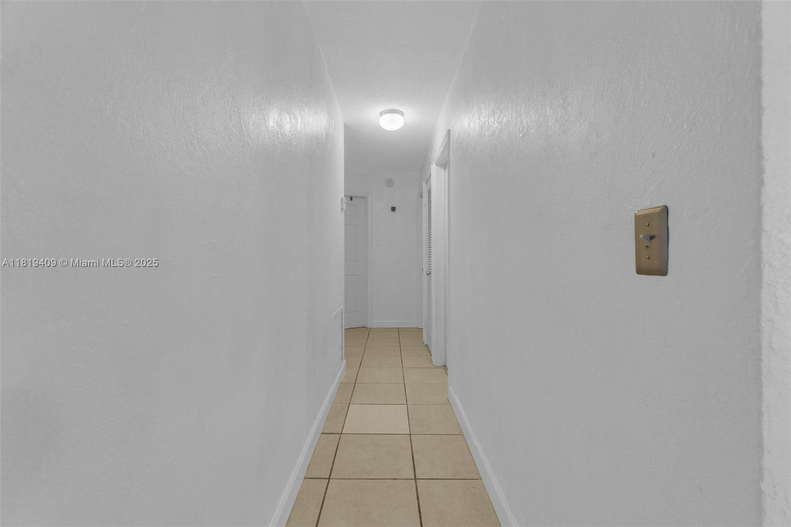 2771 NW 25th St, Fort Lauderdale, Florida image 30