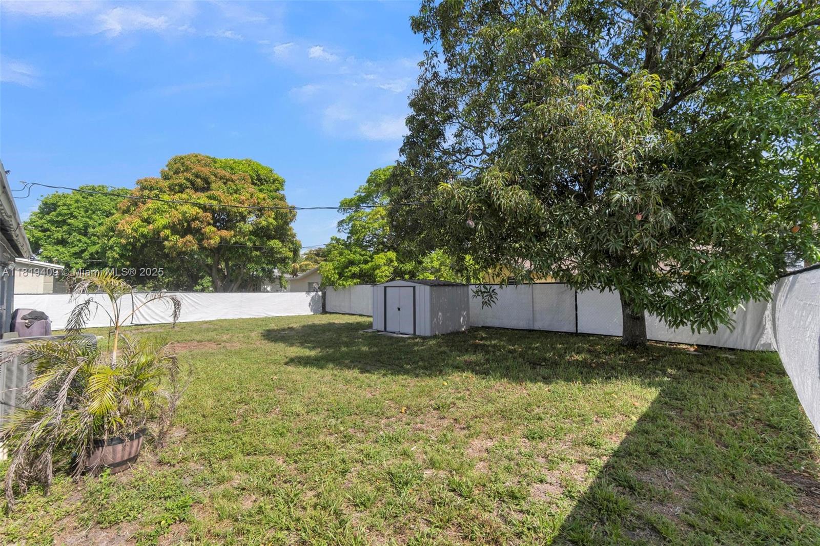 2771 NW 25th St, Fort Lauderdale, Florida image 36