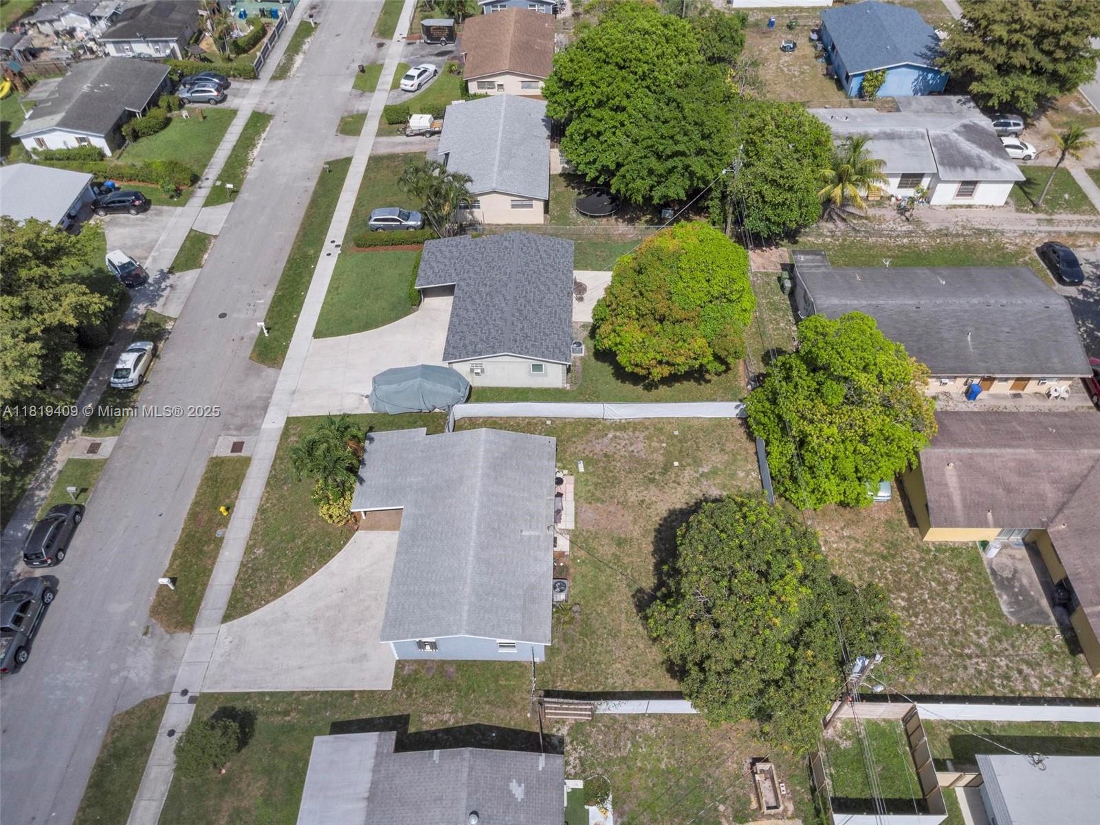 2771 NW 25th St, Fort Lauderdale, Florida image 41