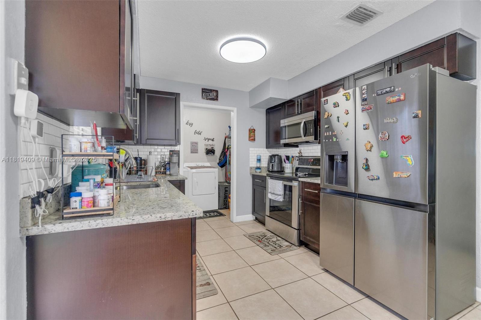2771 NW 25th St, Fort Lauderdale, Florida image 7
