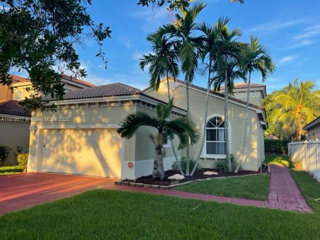 ONE STORY 3 BR/ 2 BA HOME W/ 2 CAR GARAGE IN GATED COMMUNITY OF PORTOFINO LAKES IN WATERSTONE. FRESHLY PAINTED W/ TILE FLOORS THROUGHOUT. LARGE OPEN KITCHEN W/ 42" CABINETS, SS APPLIANCES AND BREAKFAST NOOK. ALSO OFFERS SPACIOUS MASTER SUITE AND COVERED TERRACE. RENT INCLUDES; GATED ENTRY, LAWN MAINTENANE & CLLUBHOUSE ACCESS.