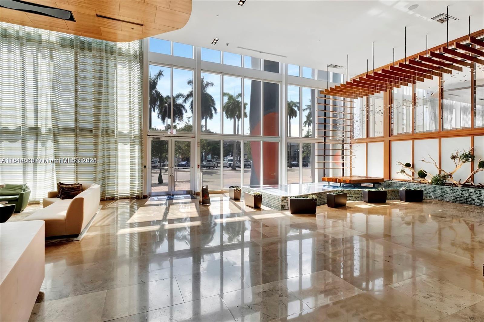 Apartamento para Alugar em Miami, FL