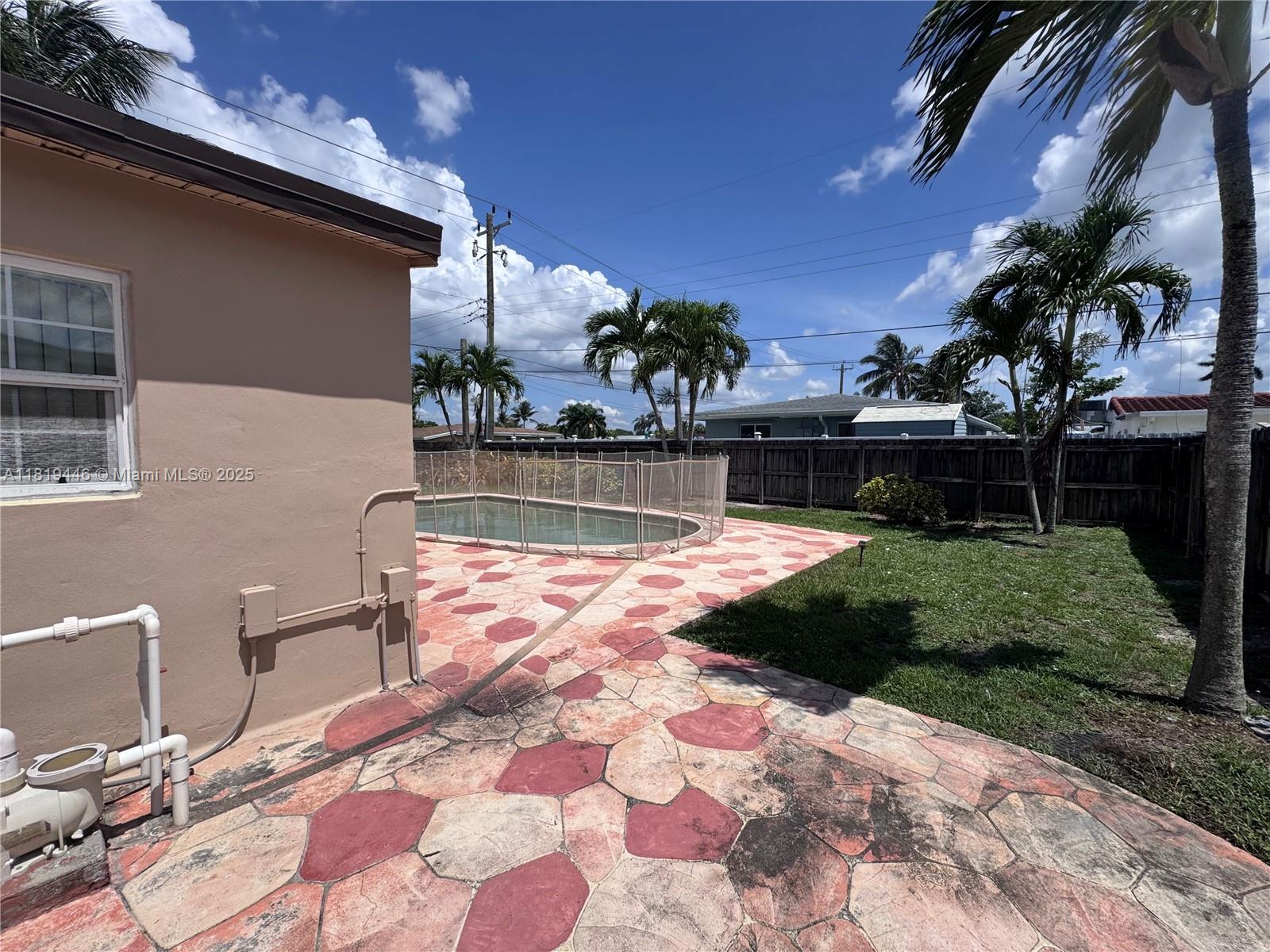 7491 Fillmore St, Hollywood, Florida image 35