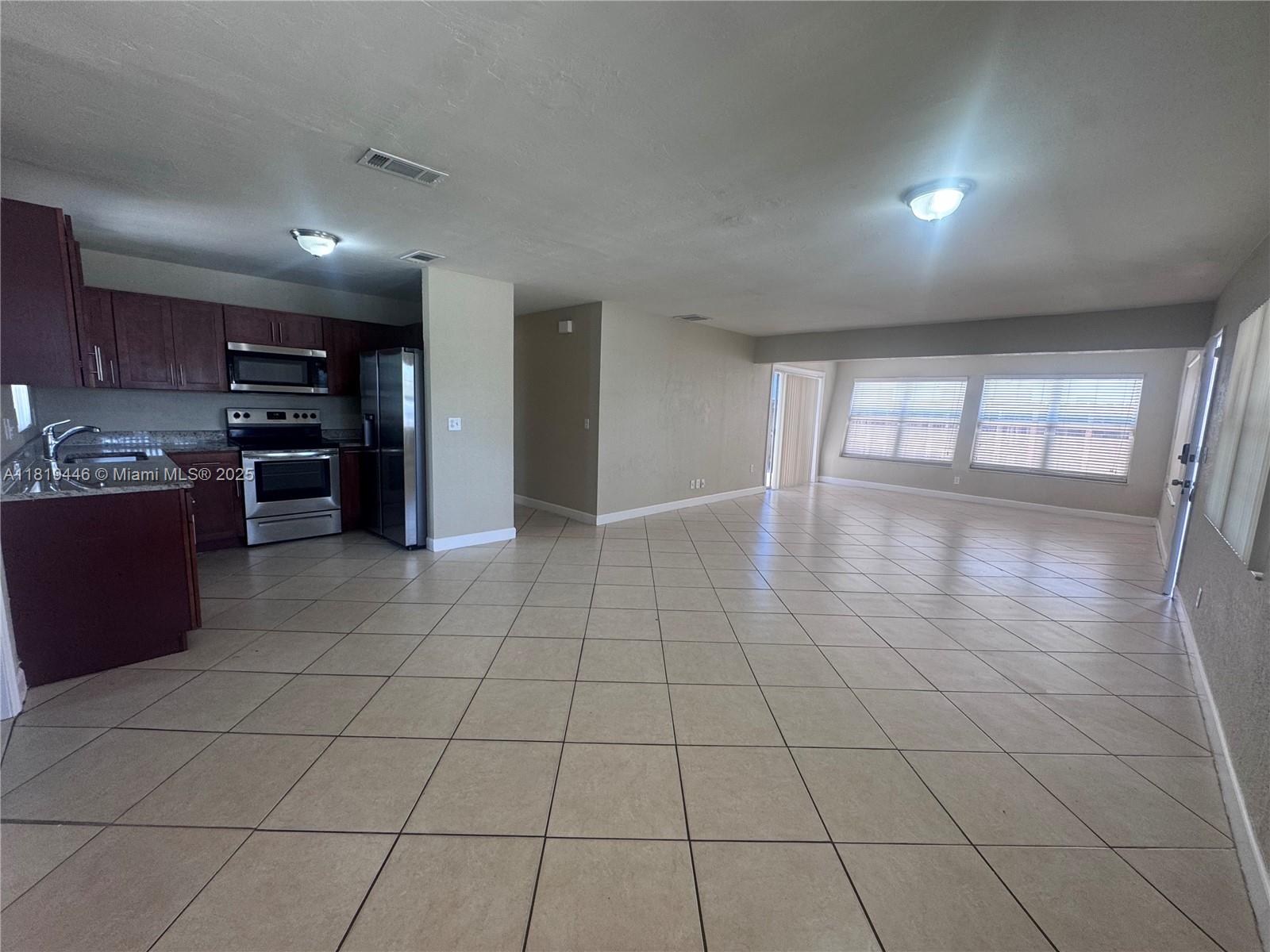 7491 Fillmore St, Hollywood, Florida image 5