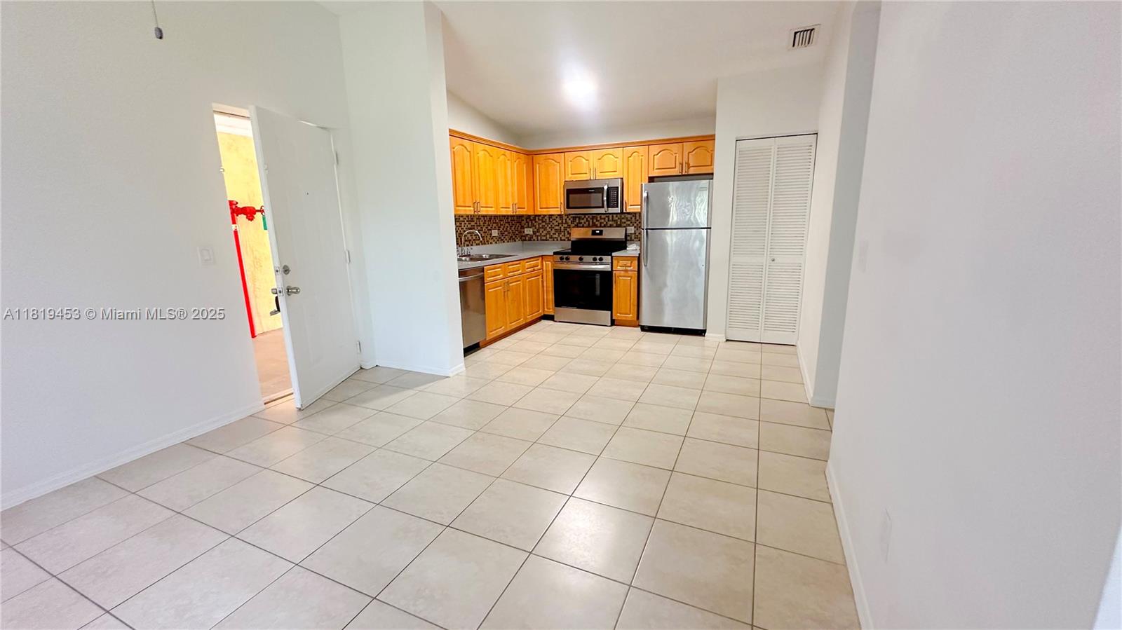 Property photo # 6