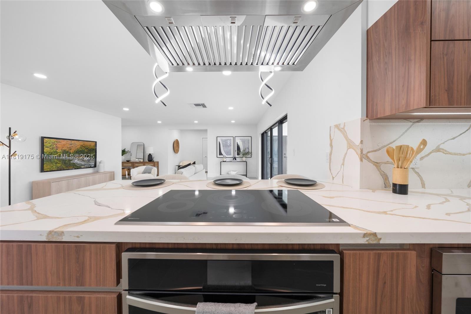 900 N Royal Poinciana Blvd, Miami Springs, Florida image 21