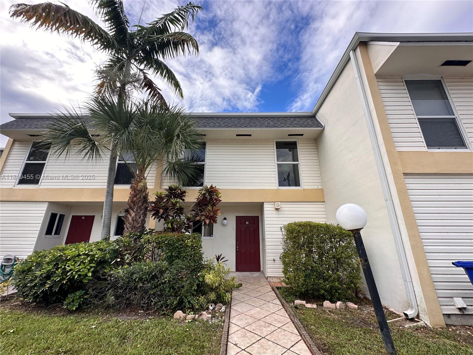 3321 Raleigh St #3H, Hollywood, Florida image 1