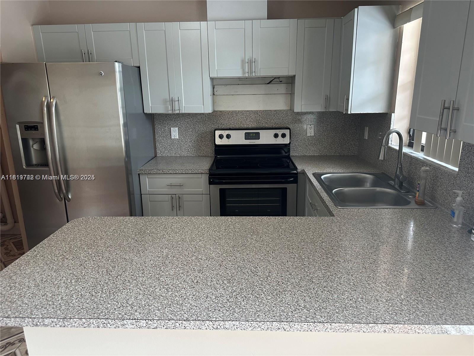 Property photo # 9