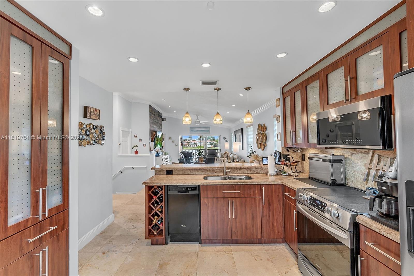 14621 Balgowan Rd #206-3, Miami Lakes, Florida image 17