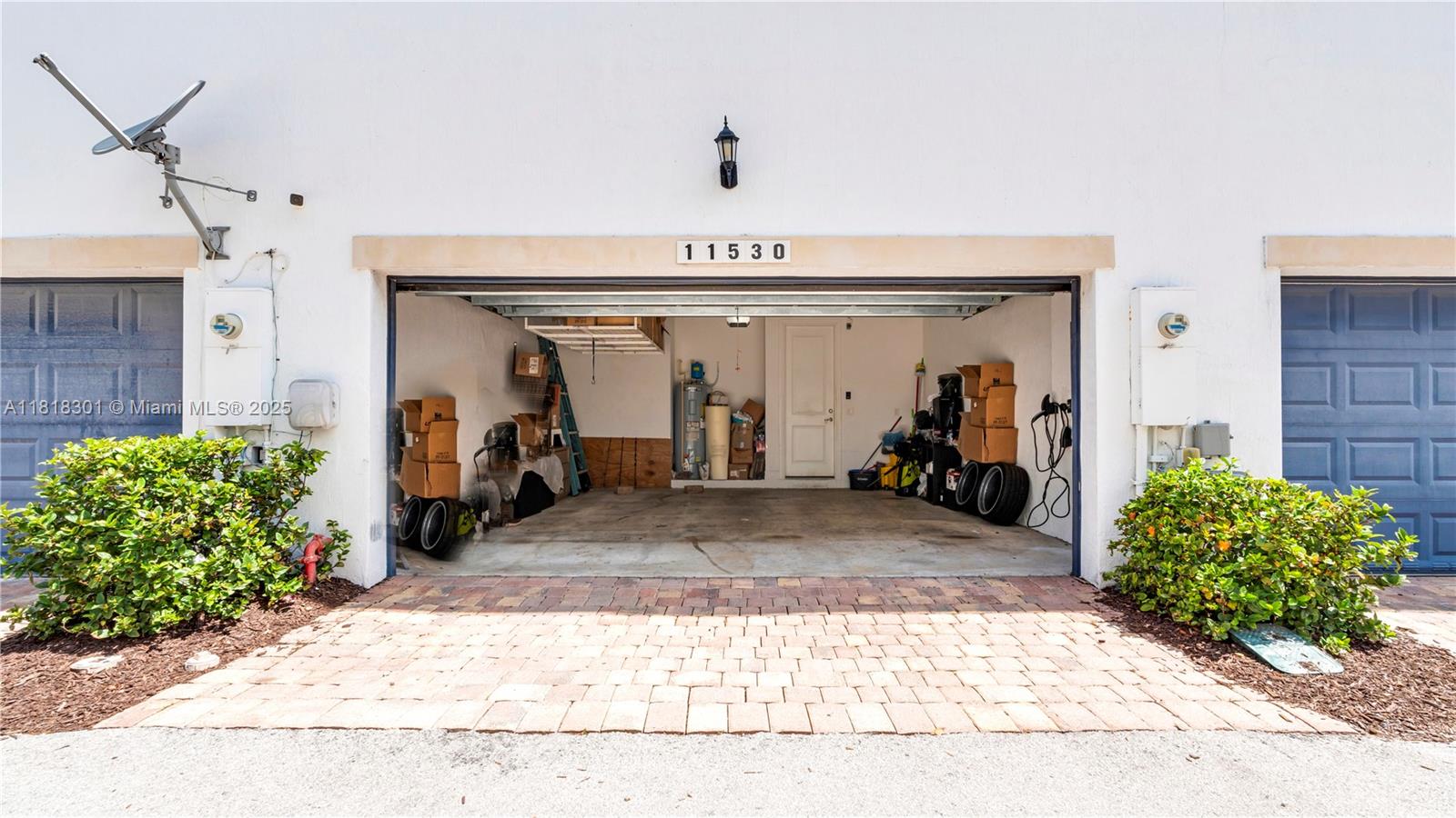 11530 SW 13th Ct, Pembroke Pines, Florida image 32