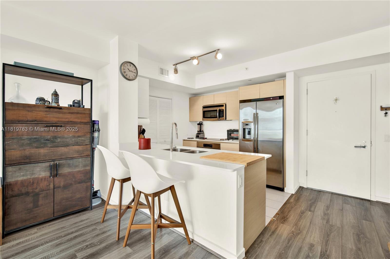 Property photo # 4