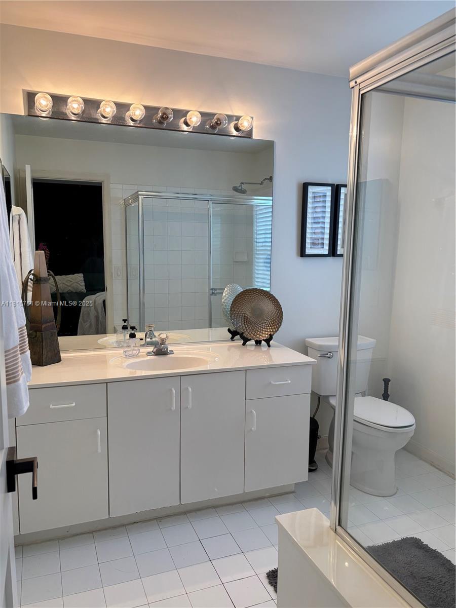 6005 N Golden Beauty Ln, Tamarac, Florida image 11