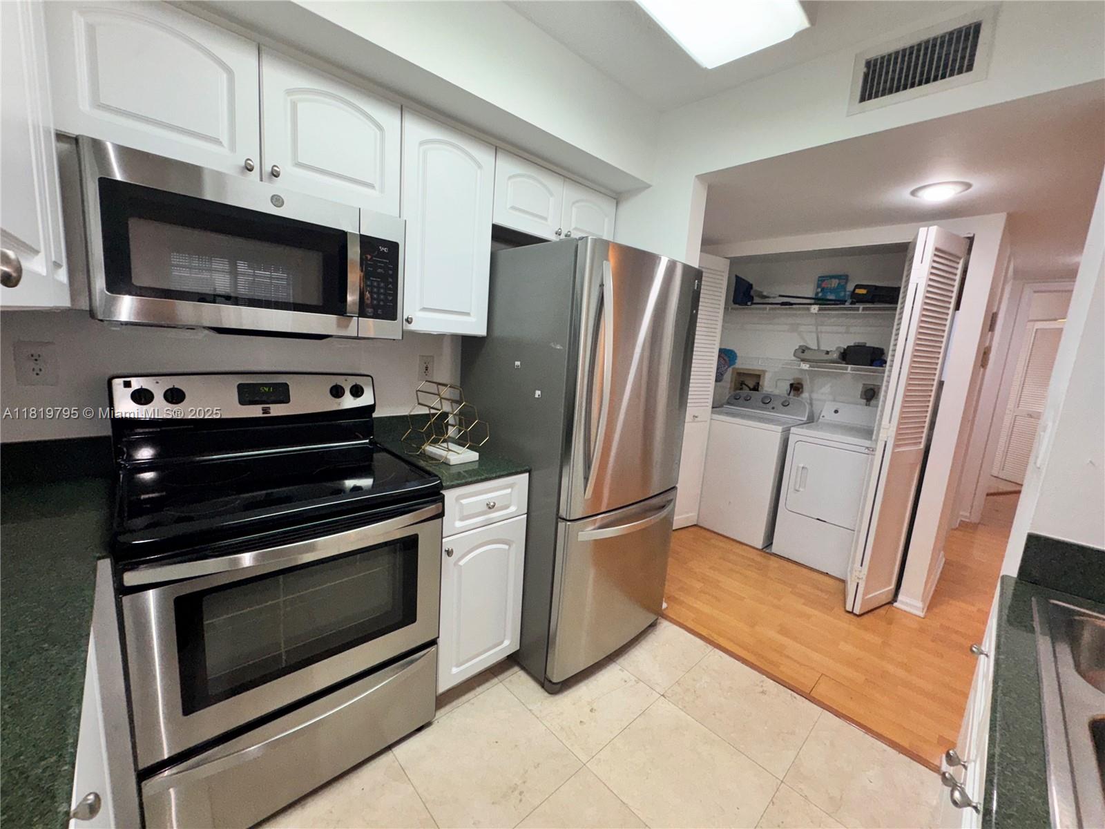 1280 S Alhambra Cir #1308, Coral Gables, Florida image 4